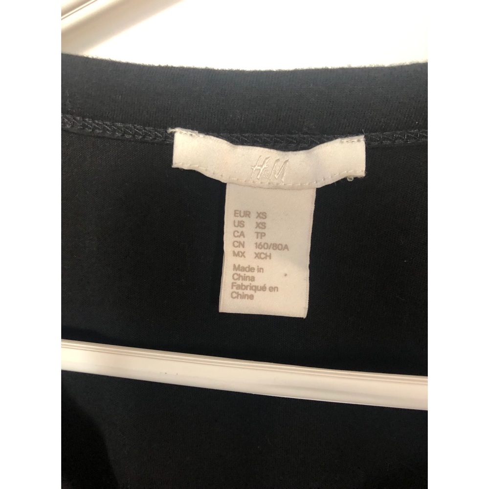 H&M Ruffle Sleeve Crop - Picture 8 of 10